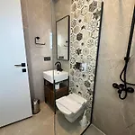 Breeze - Luxury 4br - River 50m Villa