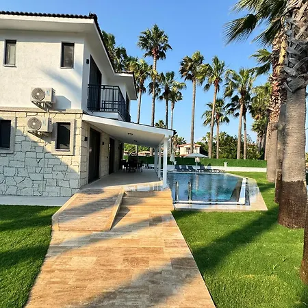 Breeze - Luxury 4br - River 50m Villa Ortaca (Mugla)