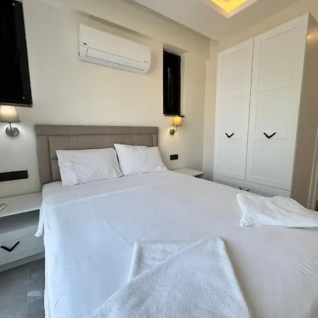 Breeze - Luxury 4br - River 50m Villa