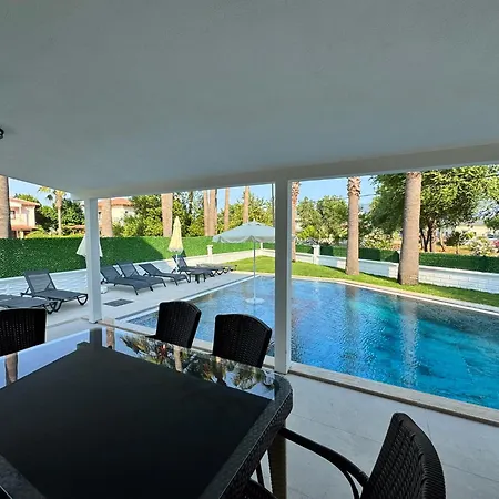 Breeze - Luxury 4br - River 50m 빌라 *